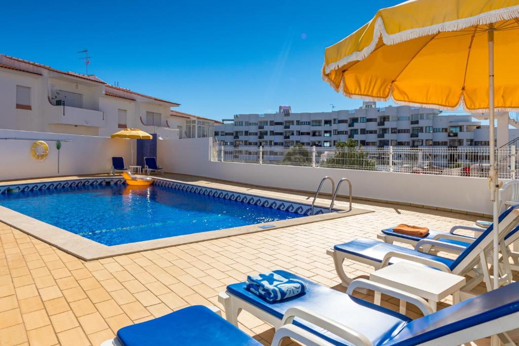 Appart'hôtel Apartamentos Carruna Estrada de St. Eulalia, 8200-269 Albufeira