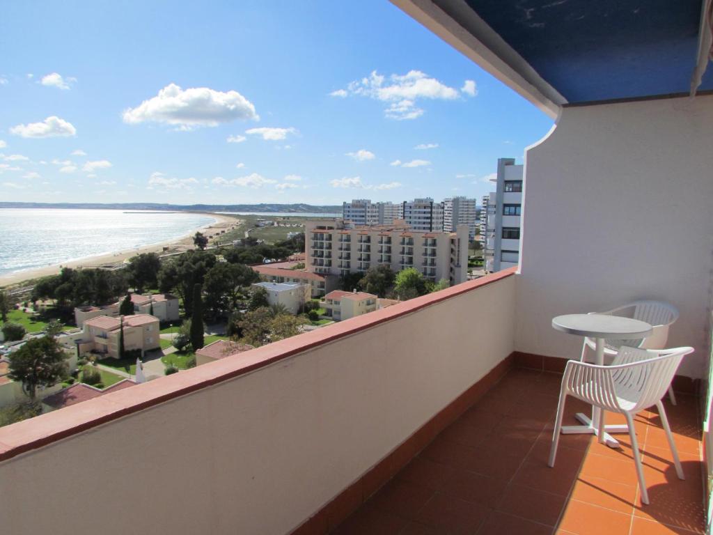 Appartement Apartamentos vista mar Sitio da Torralta Torre B 902, 8500-072 Alvor
