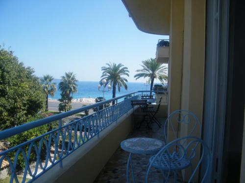 Apartment 2 chambres Palais HenriIV Nice france