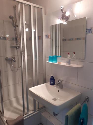 Appartement Apartment am Park Lohauser Dorfstraße 54 WE-Nr. 9   2. OG  hm Düsseldorf