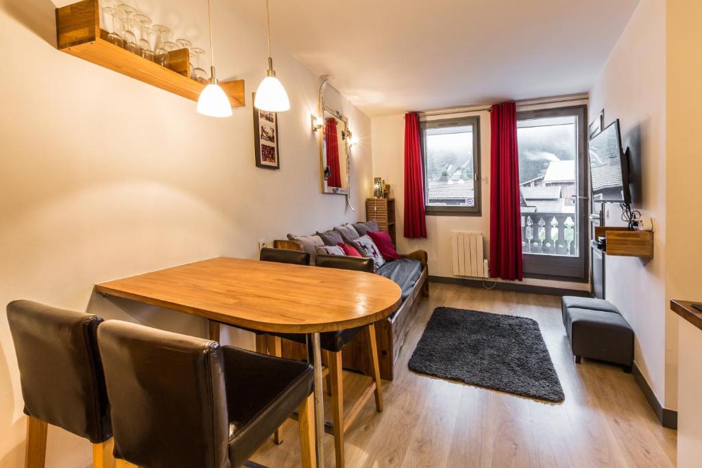 Appartement Apartment Batiment F 160 place Edmond Desailloud, 74400 Chamonix-Mont-Blanc