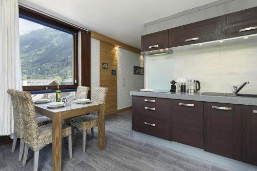 Appartement APARTMENT BEAUSITE - Alpes Travel - Central Chamonix - Sleeps 4 Apartment Beau Site 40 Avenue Ravanel le Rouge Chamonix-Mont-Blanc