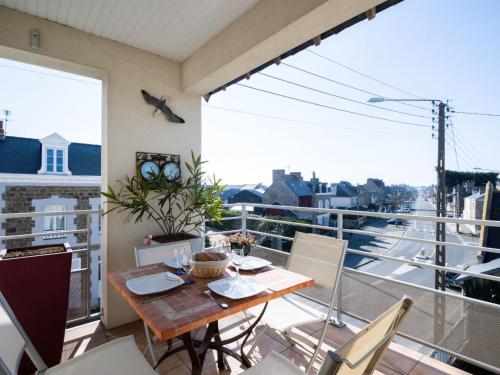 Apartment Clos Schuman Saint-Malo france