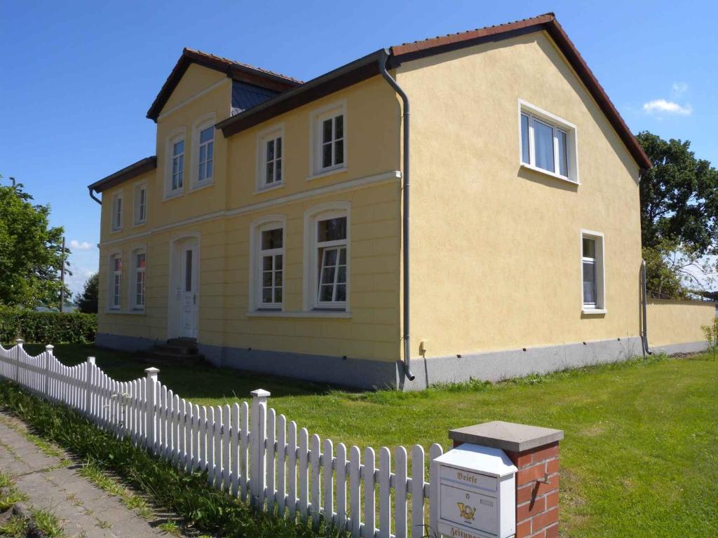 Appartement Apartment Dierhagen - Ostseebad 4 , 18347 Dändorf