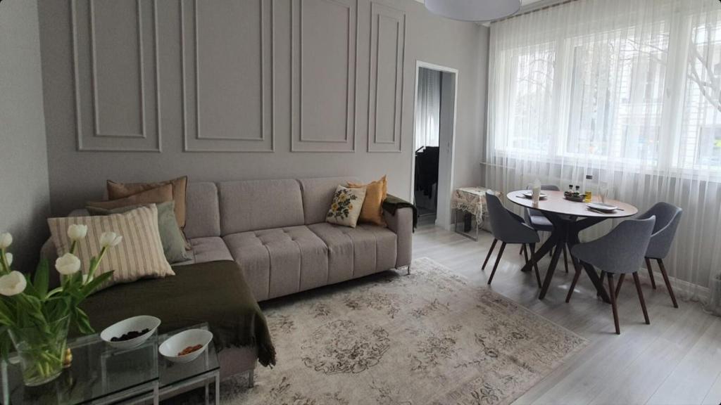 Appartement Apartment im Zentrum Berlin Kudamm, City West 22 Augsburger Straße, 10789 Berlin