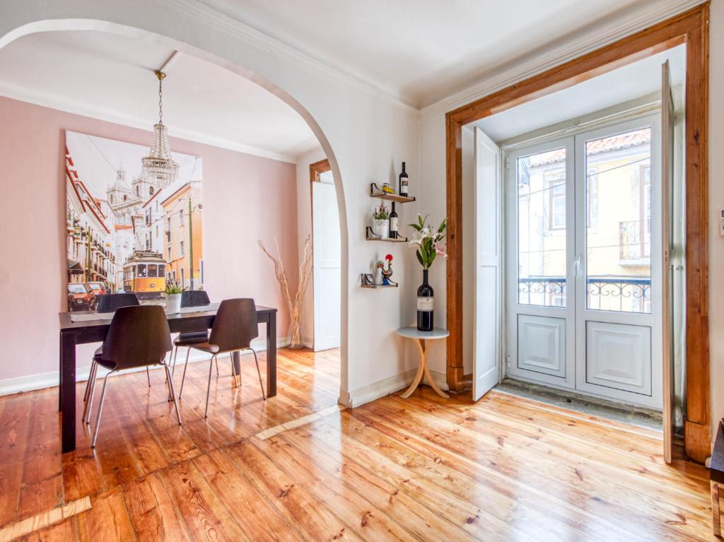 Appartement Apartment in the heart of Lisbon Rua do Poco Dos Negros 53, 1200-336 Lisbonne