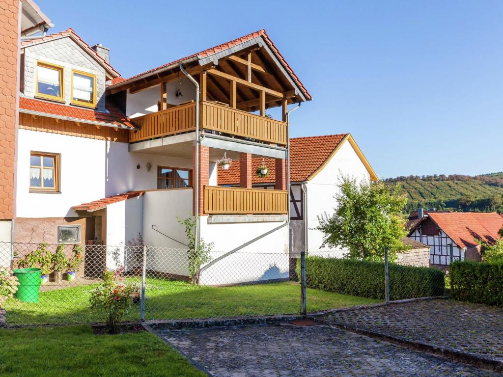 Appartement Apartment in the Kellerwald National Park with balcony and easy access to a host of destinations , 34632 Densberg