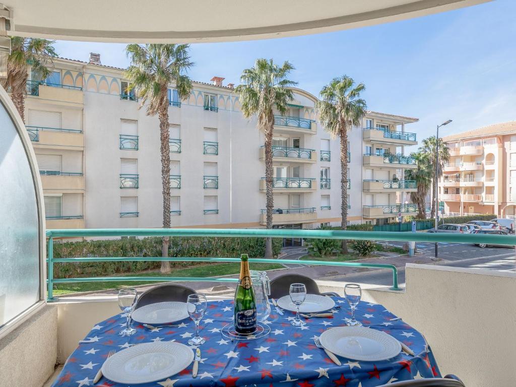 Appartement Apartment L'Open-11 , 83600 Fréjus