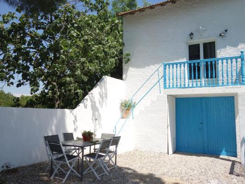 Appartement Apartment La maison d'Adélaïde  Aigues-Mortes