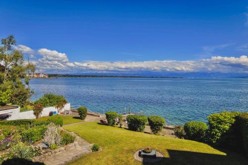 Appartement Apartment Lakeside direkt am Bodensee mit Privatstrand, atemberaubender Seesicht und Parkplatz Olgastraße 6 Friedrichshafen