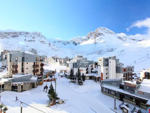 Appartement Apartment Le Curling A-13  Tignes