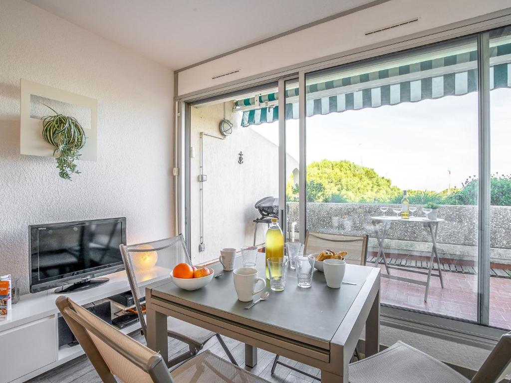 Appartement Apartment Le Quai aux Fleurs-5 , 30240 Le Grau-du-Roi