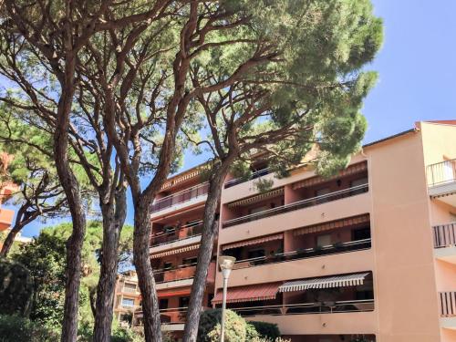 Apartment Les Pins Ensoleilles-6 Sainte-Maxime france