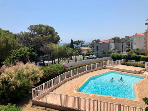 Apartment Newly Renovated Aircond-wifi-pool-sea View-150m to Beaches- Saint Aygulf Saint-Aygulf france