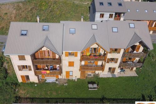 Appartement Apartment on the ground floor - Brigitte Pic Le Chazelet La Grave