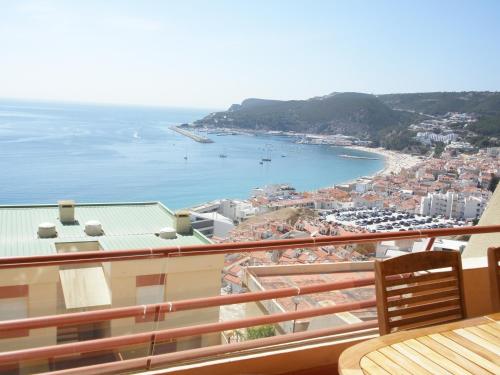 Apartment over the Ocean Sesimbra portugal