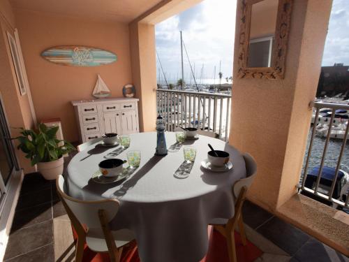 Appartement Apartment Port de La Gavine-28  Hyères