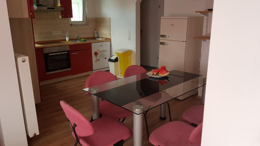 Appartement Apartment PRG Möllner Landstraße 53b, Dachgeschoss, 22113 Oststeinbek