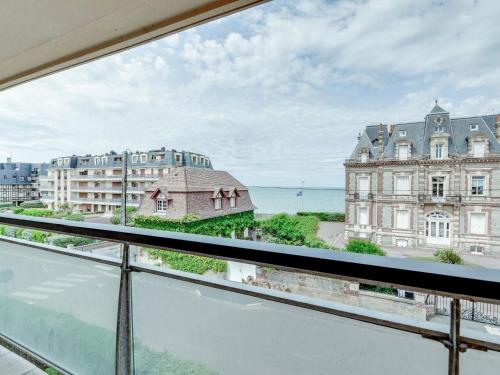 Apartment Prince Albert Cabourg france