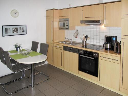 Appartement Apartment Strandvilla - LUB111  Lubmin