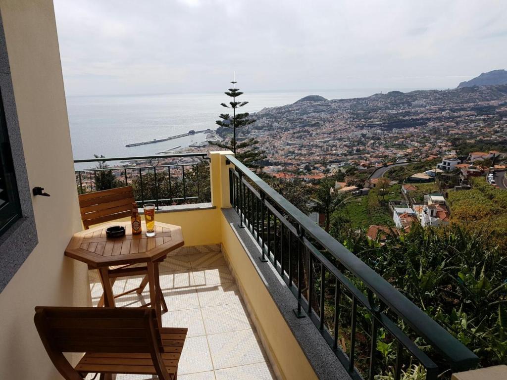 Appartement Apartment with beautiful ocean and city view Beco do Transval, N31, 9060-315 Funchal