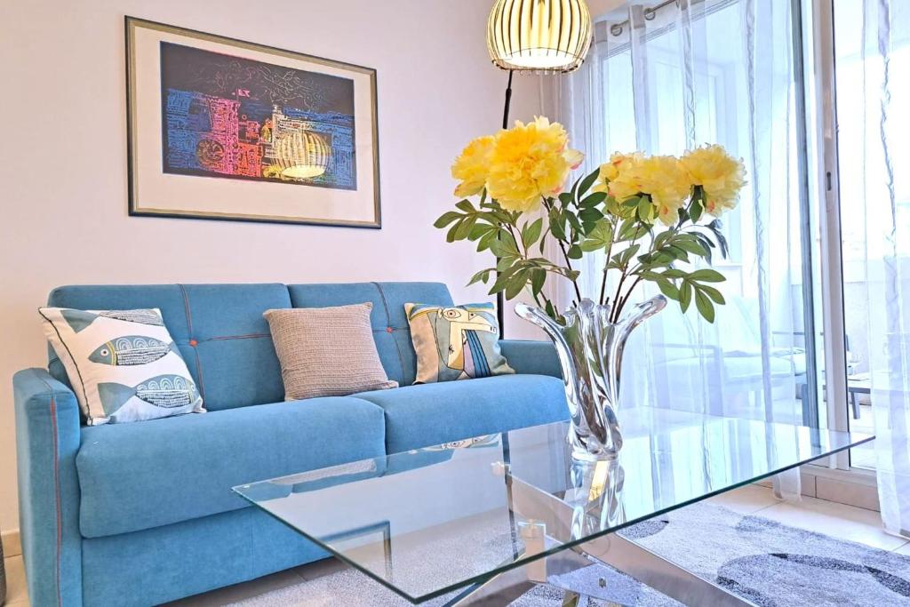 Appartement Apartment with Parking Terrace & AC - Benakey 79 Boulevard du Périer Les Palmiers, 06400 Cannes