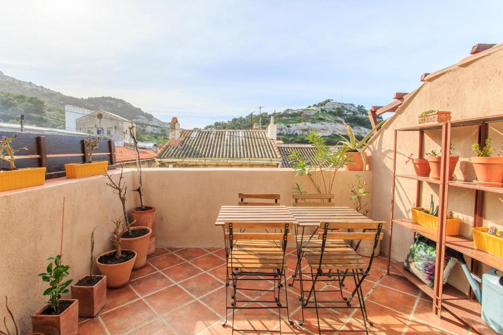 Appartement Apartment with terrace at 150 meters from the sea 6 Rue du Lieutenant Moulin, 13008 Marseille