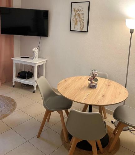 Apartment with terrace at 2 steps from the sea Saint-Raphaël france