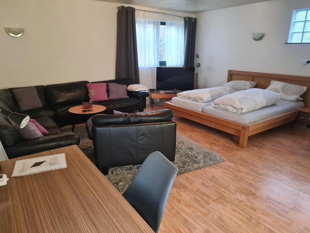 Appartement Apartment zum Wohlfühlen in ruhiger Lage 37 Ringstraße Hinterhaus, 64319 Pfungstadt