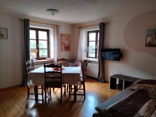 Appartements Apartments Angela Tirschnitz 10 EG Wiesau