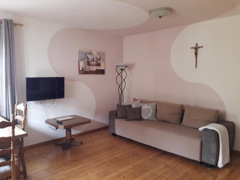 Appartements Apartments Angela Tirschnitz 10 EG, 95676 Wiesau