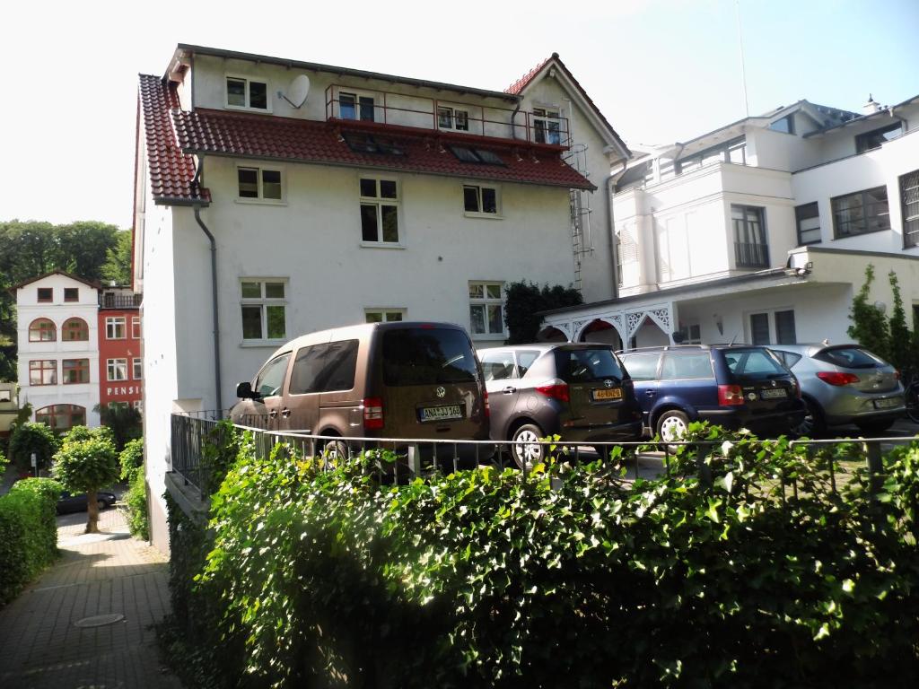 Appartements Apartments Haus Eintracht Sellin Wilhelmstr. 20, 18586 Sellin