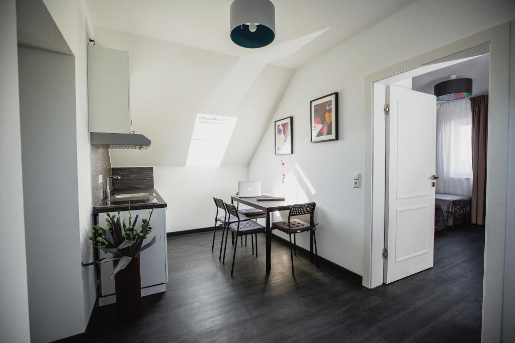 Appartements Apartments Laatzen | contactless check-in Hildesheimer Straße, 513A, 30880 Hanovre