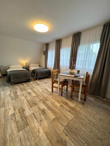 Appartements Aparts4ring Nürburg - Private Rooms 10 Hatzenbachstraße Nürburg