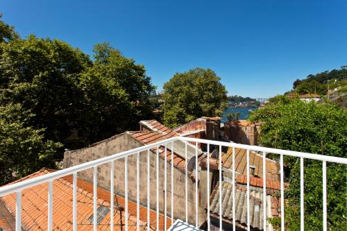 APOSENTUS - The light house at Miragaia Porto portugal