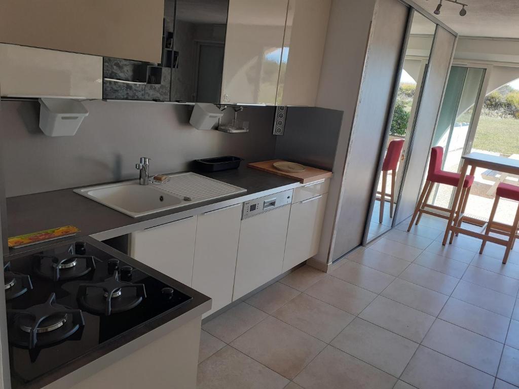 Appartement App 4 pers, accès direct plage, parking, Terrasse 1 Rue du Pacifique, 34300 Le Cap d\'Agde