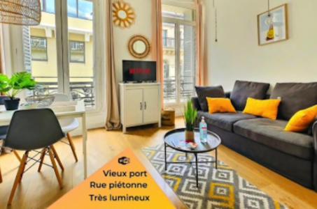 Appartement Appart Chic ☆ tout confort ☆ clim ☆ Vieux Port 304 (3ème étage) 32 Rue Saint-Ferréol, 13001 Marseille