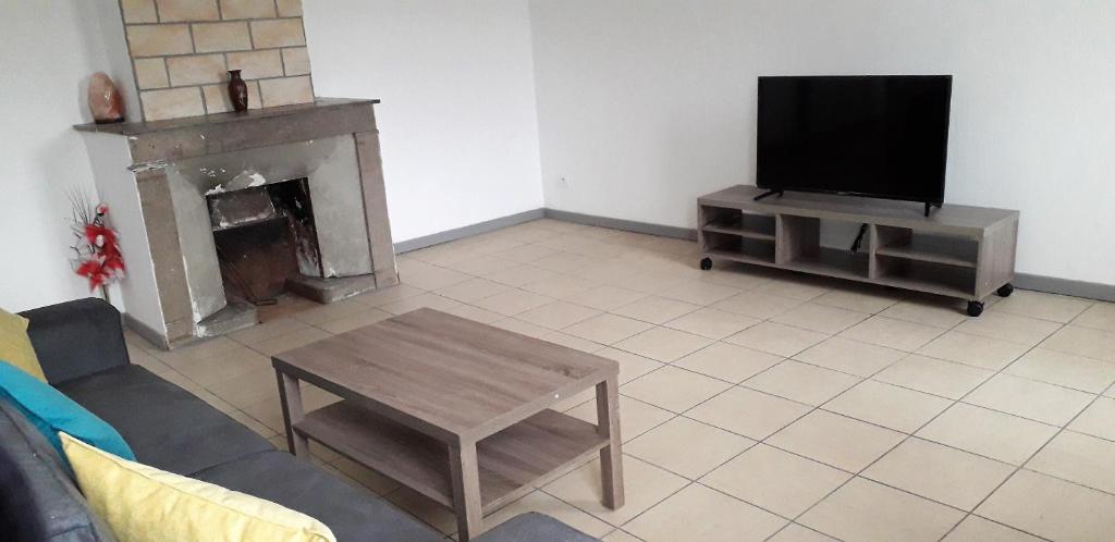 Appartements Appart comme chez soi 65 ROUTE NATIONALE, 69330 Pusignan