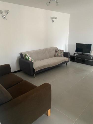 Appartement Appart Fourchambault 6/8 personnes rez de chaussée 18 Route de Nevers Fourchambault