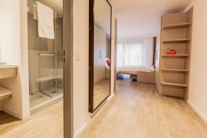 360 Degree Apartment