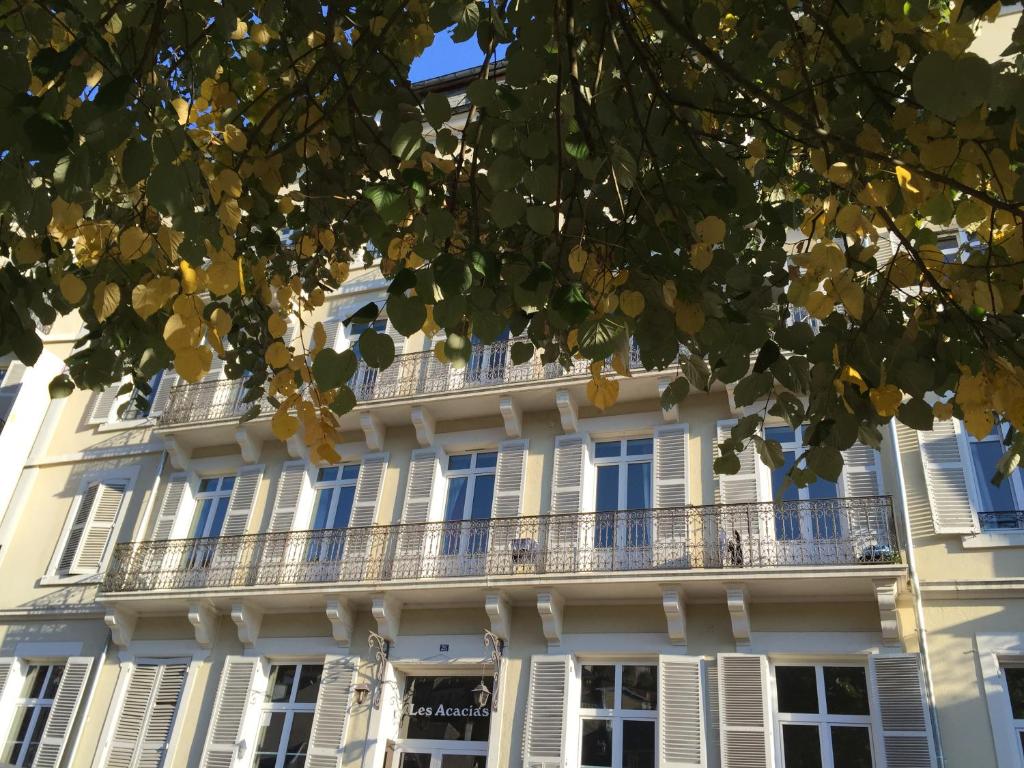 Acacias Apparts Hotel 25 av Louis Français, 88370 Plombières-les-Bains