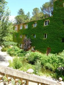 Appart'hôtel Apart'Hôtel Les 4 Sources 2508 Route de Saint Jean du Gard 30140 Anduze Languedoc-Roussillon