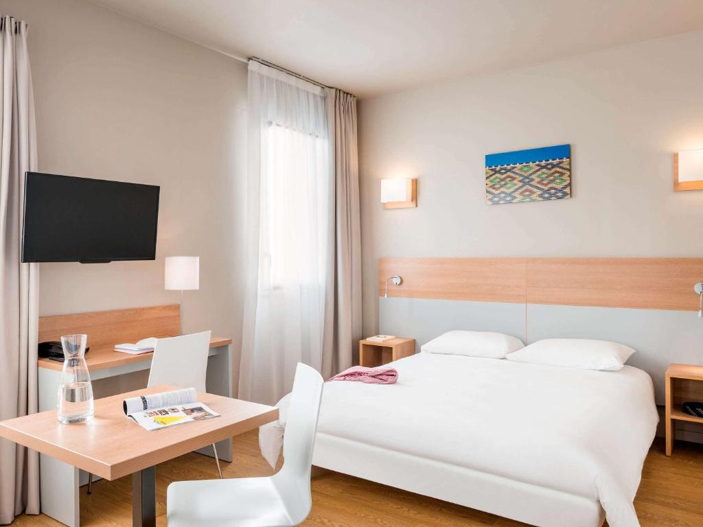 Appart'hôtel Aparthotel Adagio Access Dijon République 33 rue de Mulhouse 21000 Dijon