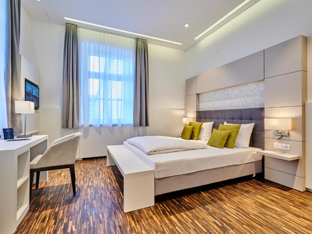 Apartment:house Klosterbau Königsberger Straße 6, 93073 Neutraubling