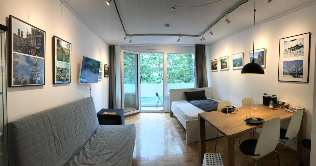 Appart'hôtel Apartment Schwabing/Olympic Park/BMW Winzererstraße 102 80798 Munich