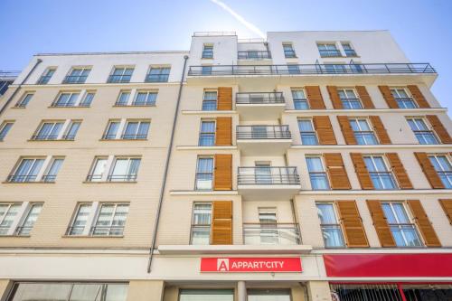 Appart'City Confort Paris Clichy-Mairie