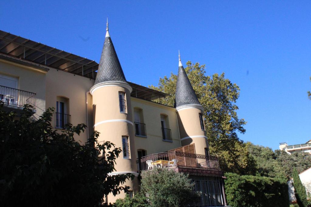 Appart'Hotel Castel Emeraude Rue de la Corniche, 66110 Amélie-les-Bains-Palalda