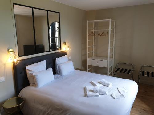 Au Loup Historic Apartments