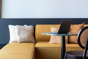 Black F Tower - Serviced Apartments