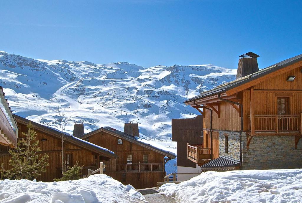 CGH Résidences & Spas les Chalets du Soleil Authentiques Quartier Reberty, 73440 Les Menuires